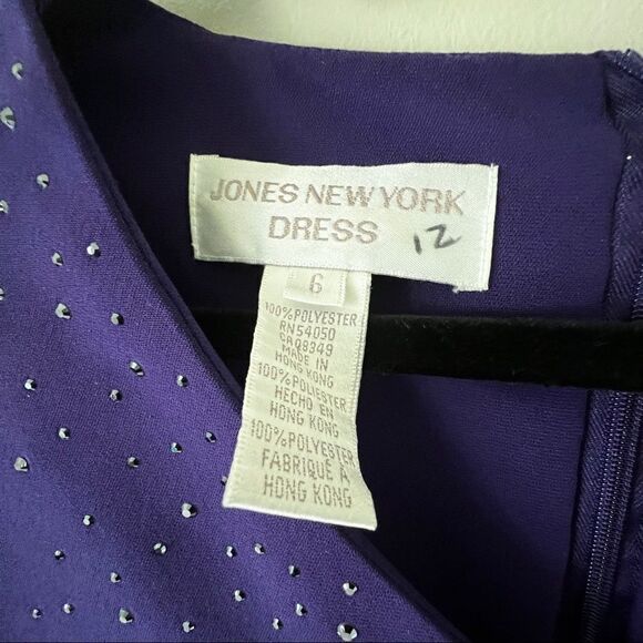 Jones New York Short Sleeve V-Neck Purple Embellished Party Dress Size 6 - Picture 3 of 8